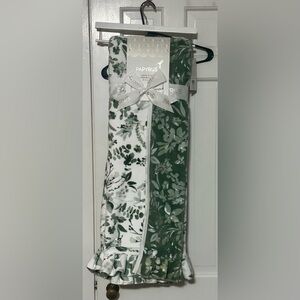 Papyrus coco plush reversible throw